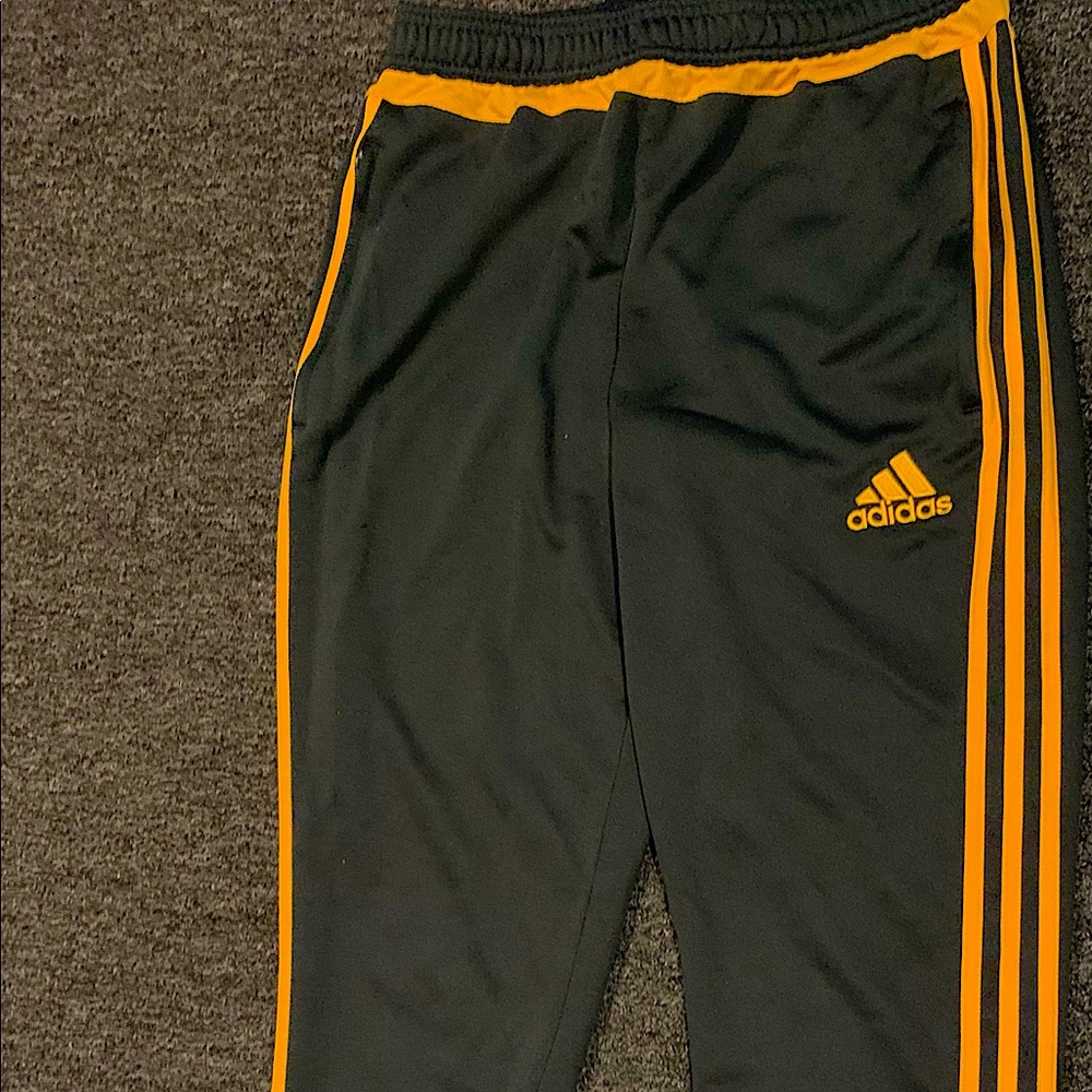 Men’s Adidas Tiro 19 Pants [Zipper by ankles] New Without Tags ✅